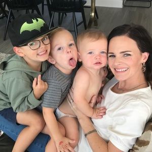 Meet your Posher, Julia